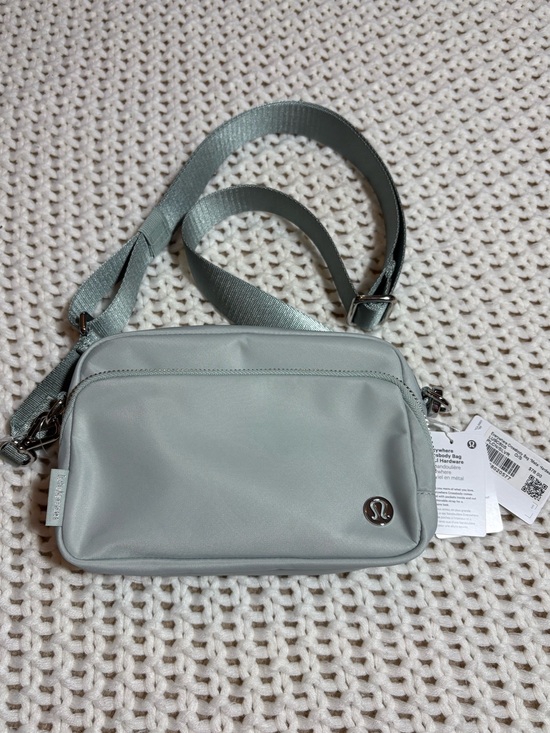 lululemon athletica Handbags - NWT lululemon pelican/silver everywhere crossbody bag *metal hardware